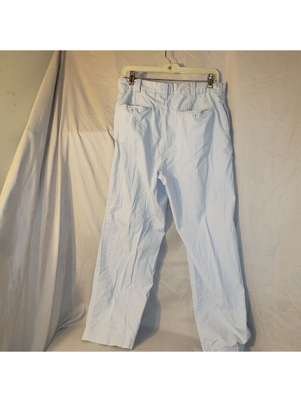 Men's GAP Light Khaki Pants - 32/30 - Picture 2 of 4